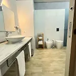 Nel Vico Nápoly